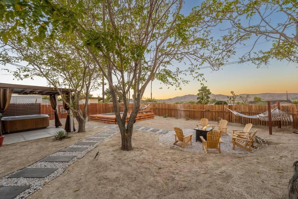 Palm Vista Retreat *Hot Tub/Cowboy Pool/Hammocks* Villa Joshua Tree Eksteriør bilde